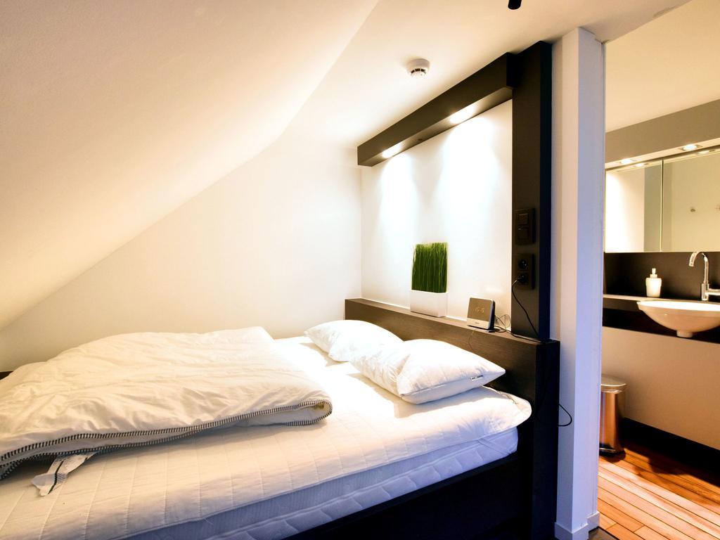 Modern And Cozy Studio In A Former Coach House Robertville Exterior foto